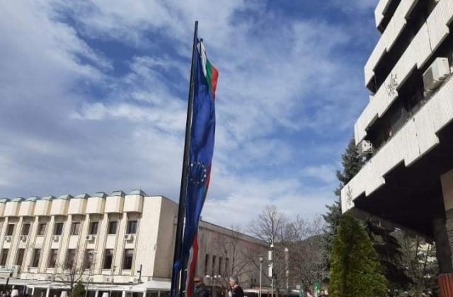 Скромно в Дупница отбелязаха 142 годи от Освобождението