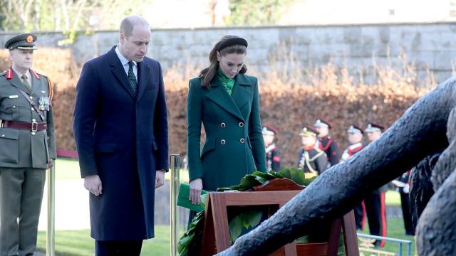 Уилям и Кейт на визита за помирение в Ирландия
