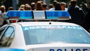 Гръцката полиция разследва нападение пред църква в Атина със самоделно