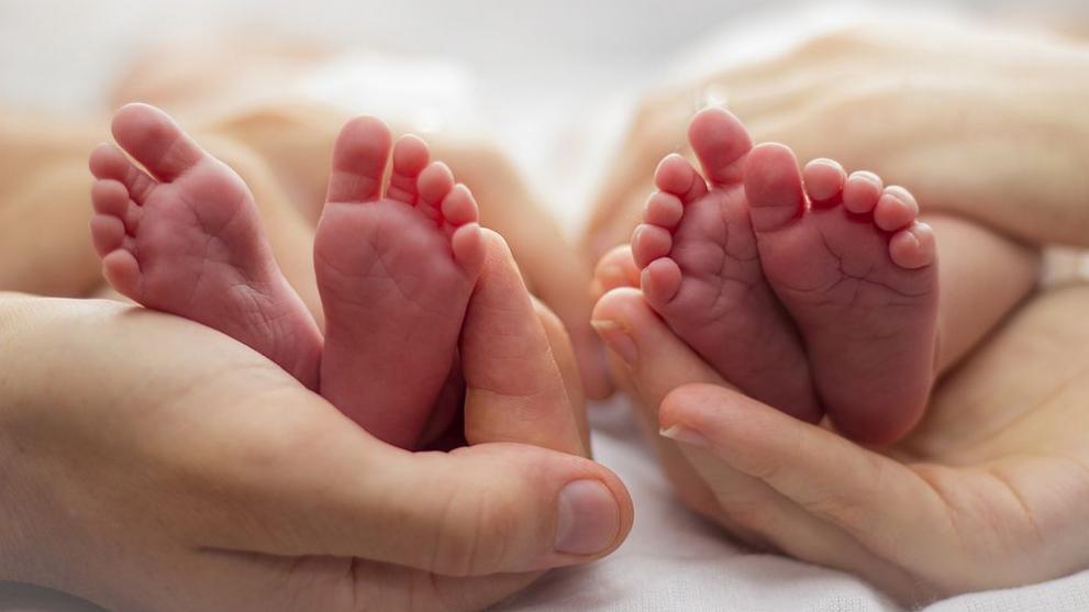 Във Варна са родени 12 бебета, заченати инвитро, за два