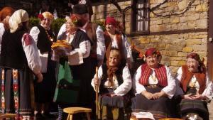 традиции млада булка Етър