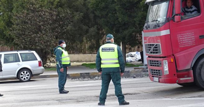 България Шофьори на камиони блокираха ГКПП Кулата Причината за протеста