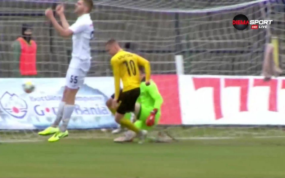 Отборът на Славия продължи със страхотното си представяне от началото