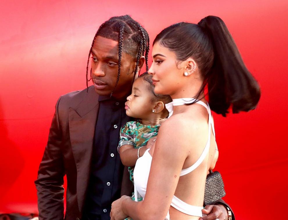  Кайли Дженър и Травис Скот 