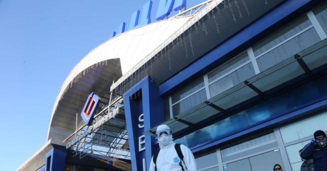 Полиция и здравни власти провеждат специализирана операция на стоков базар