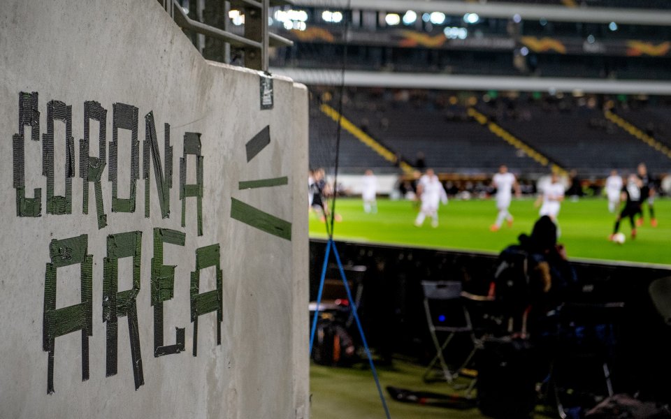 Най-обсъжданата тема през последния месец безспорно е коронавирусът. Ширещата се