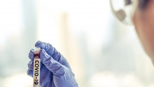  Аплодисменти за българските медици, борещи се с COVID-19, в цяла България 