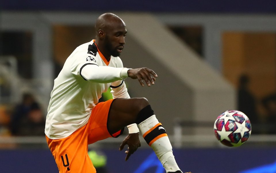 Френският централен бранител на Валенсия - Еляким Мангала потвърди информацията,