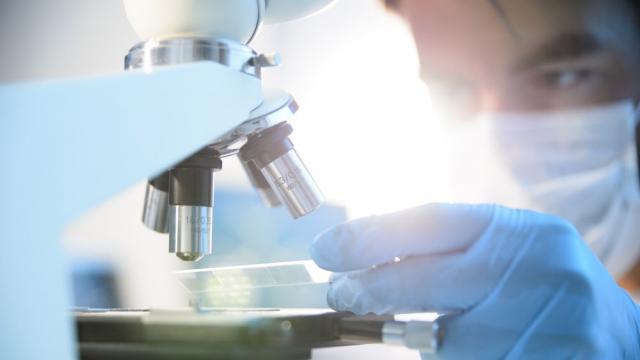 Учени обявиха обещаващ напредък за диагностика на болестта на Паркинсон