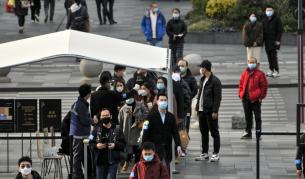 <p><strong>COVID-19:</strong> Ето защо да <b>НЕ</b>&nbsp;<strong>се паникьосваме</strong></p>