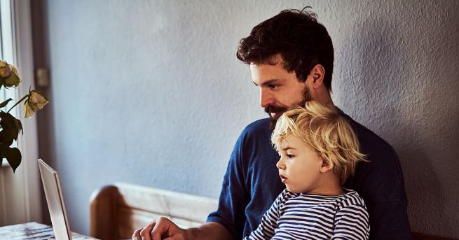 На повечето родители се е случвало да си работят от