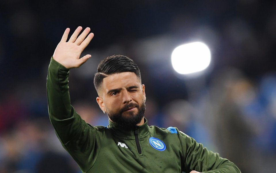 Капитанът на Наполи Лоренцо Инсиние продължава да спазва препоръките за