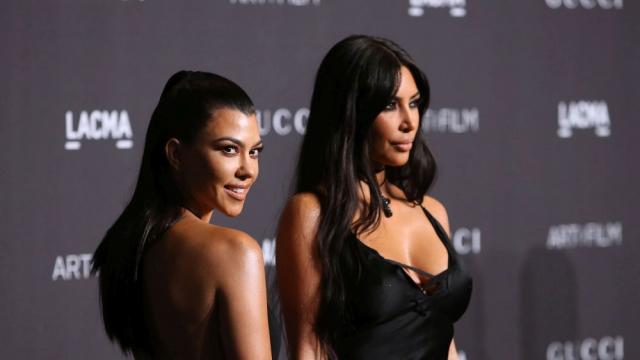 Конспиративните теории на Ким и Кортни Кардашиян за коронавируса (ВИДЕО)