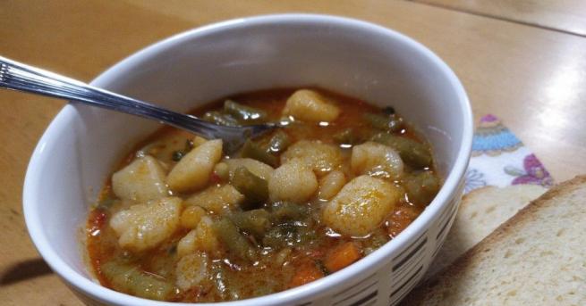 Програмата за предоставяне на топъл обяд за нуждаещи се ще