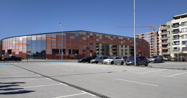 Спортна зала Колодрума в Пловдив се превърна във военно-полева болница