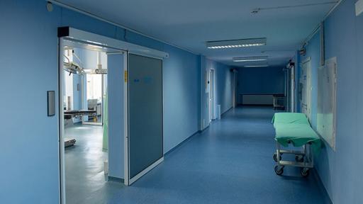  Затварят болничното заведение в Нова Загора поради позитивни проби за COVID-19 