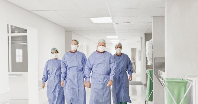 Почти 9500 медици в Испания са заразени с новия коронавирус