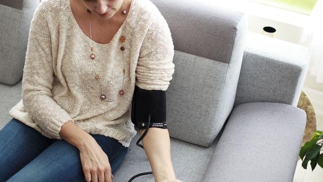 Колко често трябва да измерваме кръвното си налягане у дома