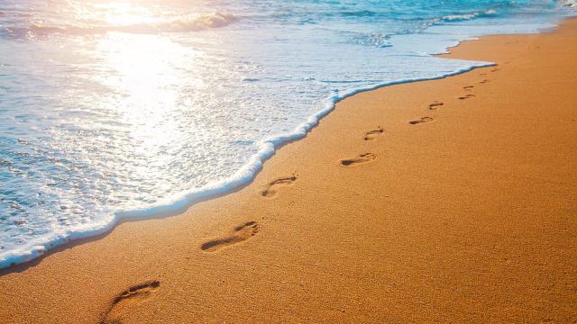 Лек от природата: Ходенето по пясък помага за възстановяване след травми