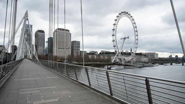 И космополитният Лондон опустя (ГАЛЕРИЯ)