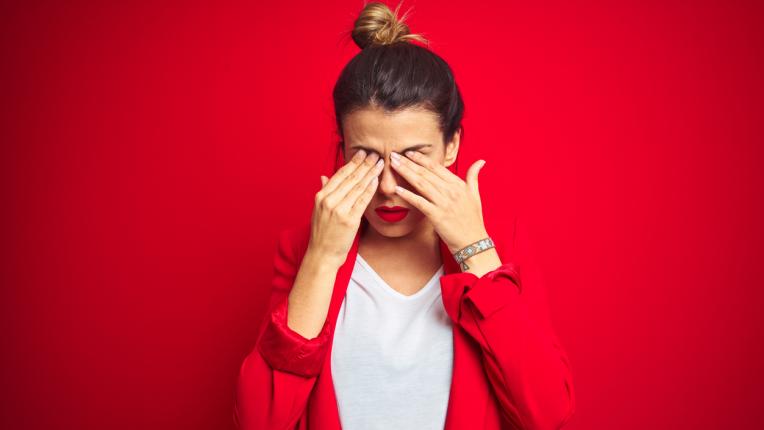  Кажи ми къде те боли главата, с цел да ти кажа от какво е 