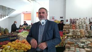 Доцент Ангел Кунчев инспектира Четвъртък пазара в Пловдив