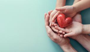 Кампания в социалните мрежи помага на млади семейства, останали без доход