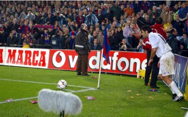 Бившият футболист на Барселона и Реал Мадрид Луиш Фиго даде интервю пред испанската