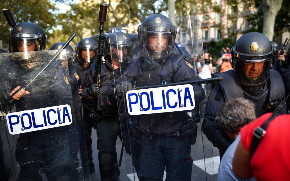 Икономическата полиция на Италия обискира офисите на Милан като част