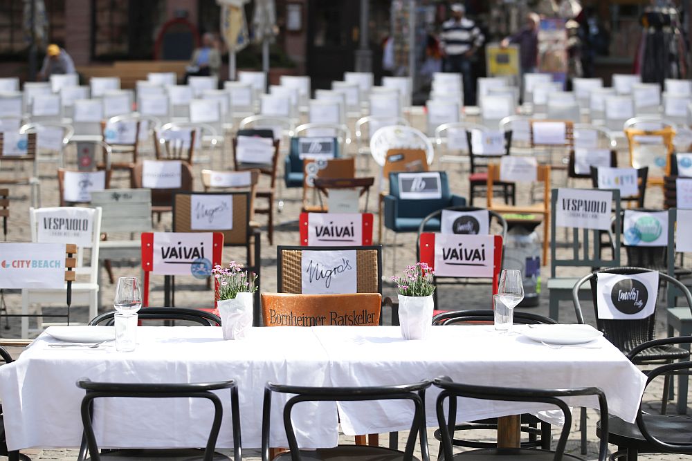 Протестът на празните столове в Германия