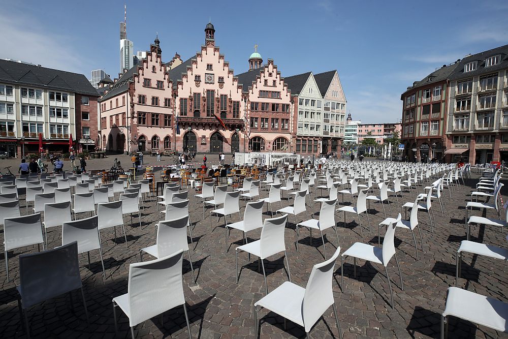 Протестът на празните столове в Германия