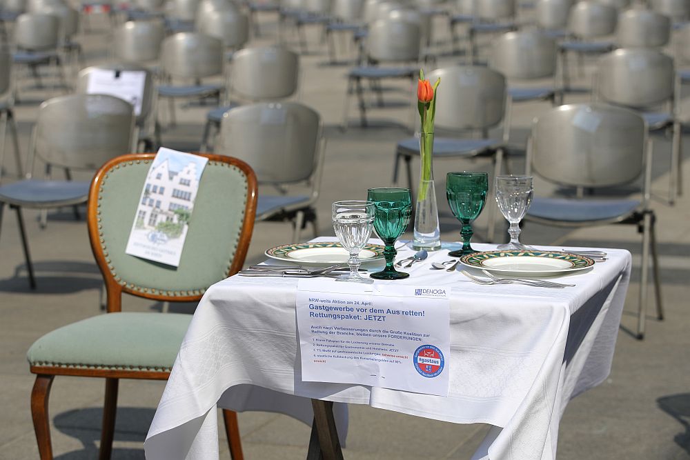 Протестът на празните столове в Германия