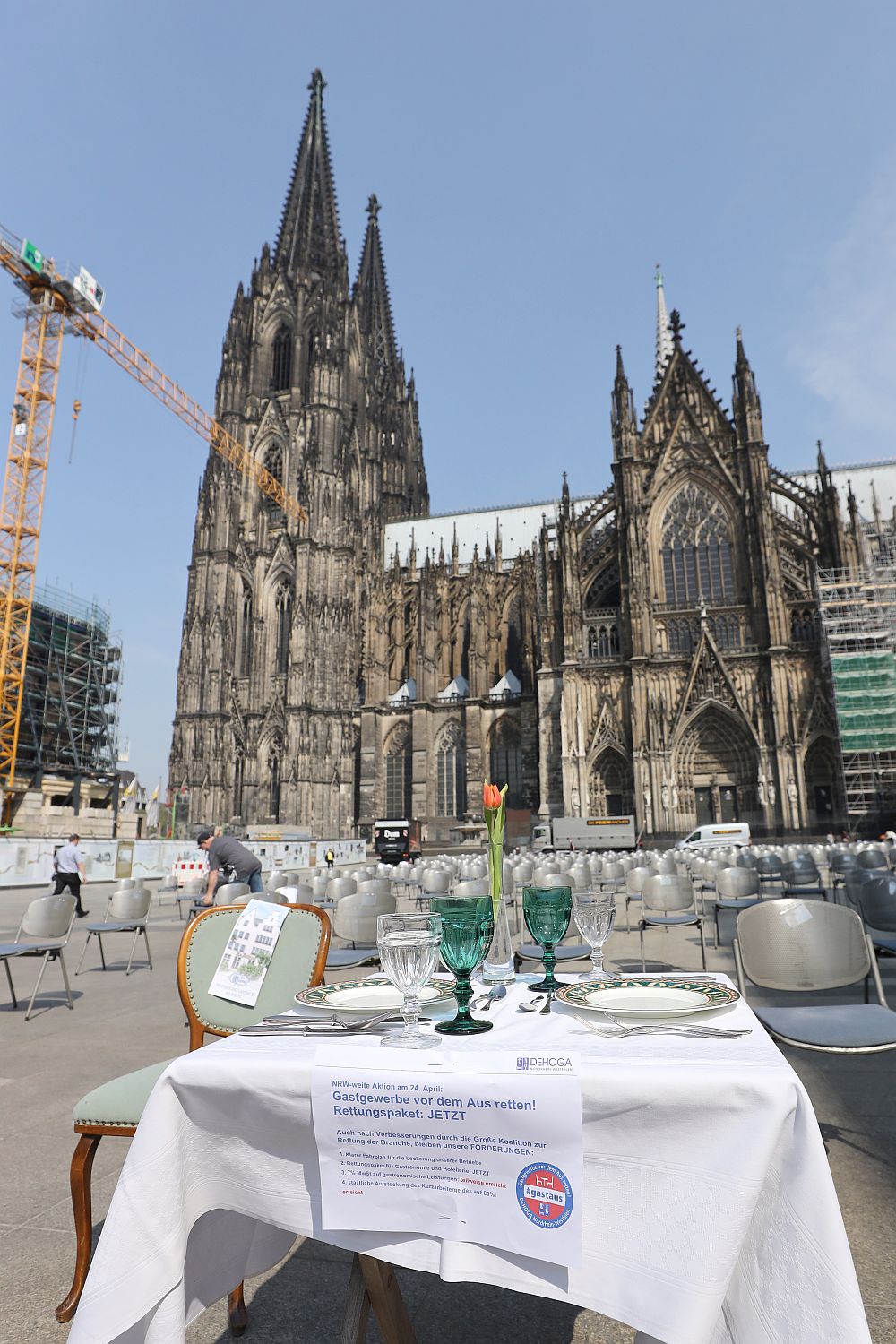 Протестът на празните столове в Германия