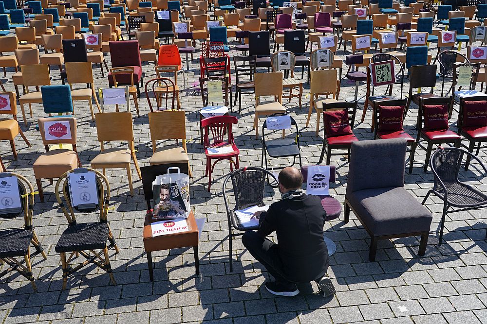 Протестът на празните столове в Германия