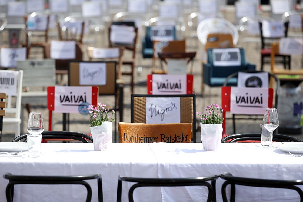 Протестът на празните столове в Германия