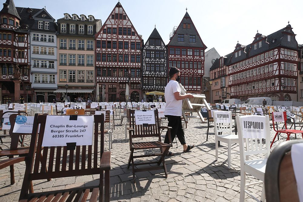Протестът на празните столове в Германия
