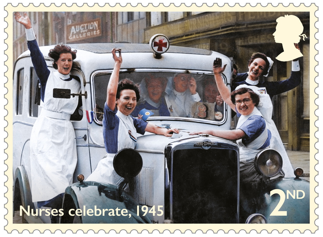 <p>Кралската поща показва пощенски марки, издадени в чест на 75-годишнината от края на Втората световна война в Лондон, Великобритания.</p>