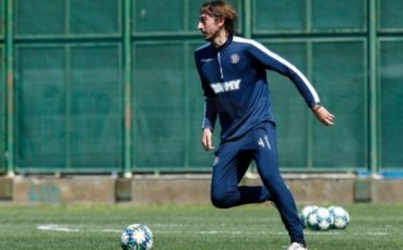 Бившият футболист на Ботев Пловдив Кристиан Димитров вече тренира на пълни обороти