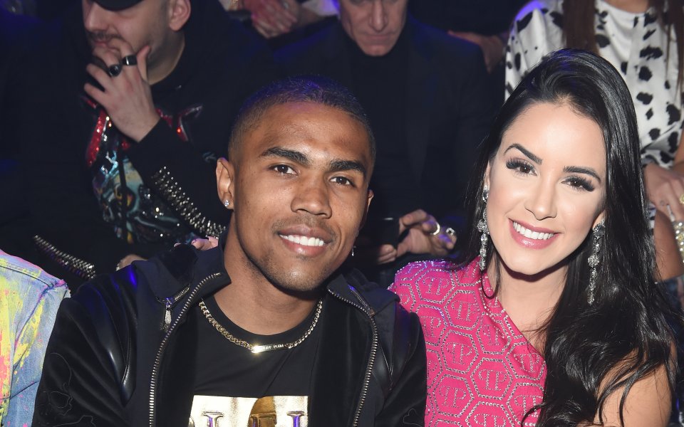 Освен, че играе за хегемона в Италия Ювентус, Дългас Коща