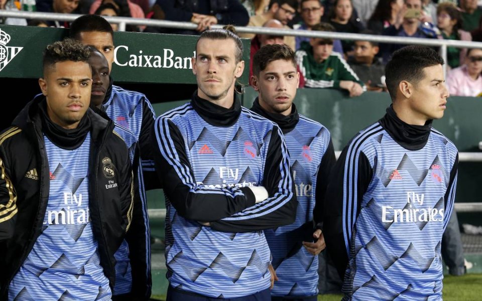 Преди някой да дойде, някой трябва да си тръгне. Това