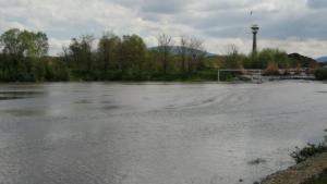 Перник вода