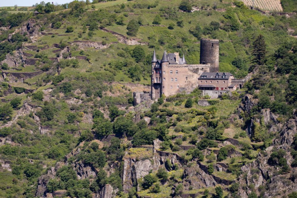 Хълмът Лорелай в близост до градчето Санкт Гоарсхаузен в Германия