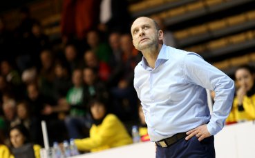 Треньорът на баскетболния Левски Лукойл Константин Папазов се гласи да