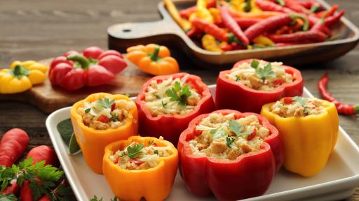  Нестандартно: Пълнени чушки с карфиол и телешка кайма 