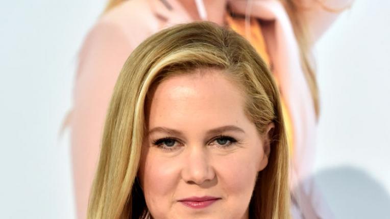  5 звезди, които са пробвали онлайн запознанства 