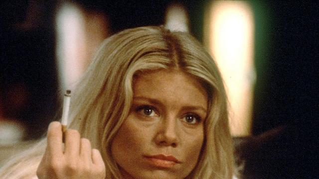 Пета Уилсън - наемната убийца с безкрайно дългите крака (ГАЛЕРИЯ)