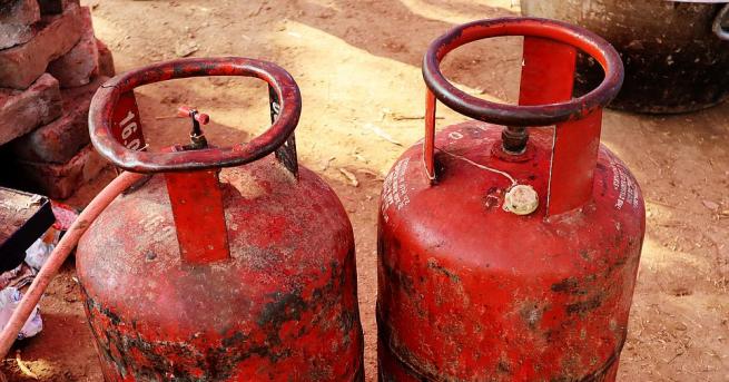 Жена пострада при битов инцидент с газова бутилка в дома