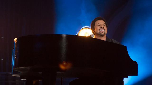 Звезди на българския шоубизнес пяха „Корона, чао“ на финала на „Като две капки вода“ (ГАЛЕРИЯ)