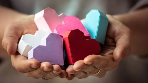  „ Груп СЕБ България “ направи подаяние за медиците от ВМА и УМБАЛ „ Александровска “ 