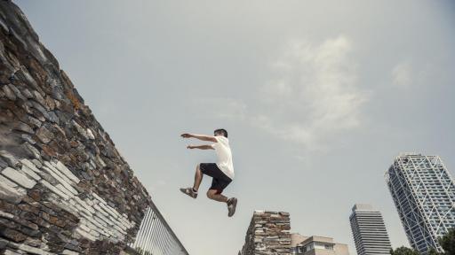  <p>Кой е той?<strong> Кралят на паркура</strong></p> 